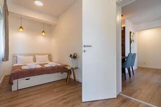 Апартаменты Apartments My Przno Свети-Стефан Апартаменты с 2 спальнями, балконом и видом на море-11